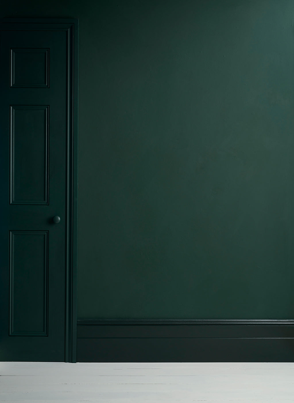 Knightsbridge Green Satin Paint by Annie Sloan