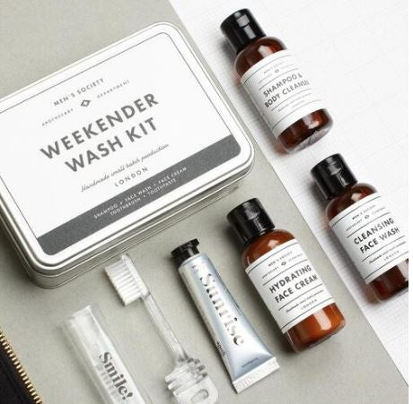 Little Global Weekender Wash kit